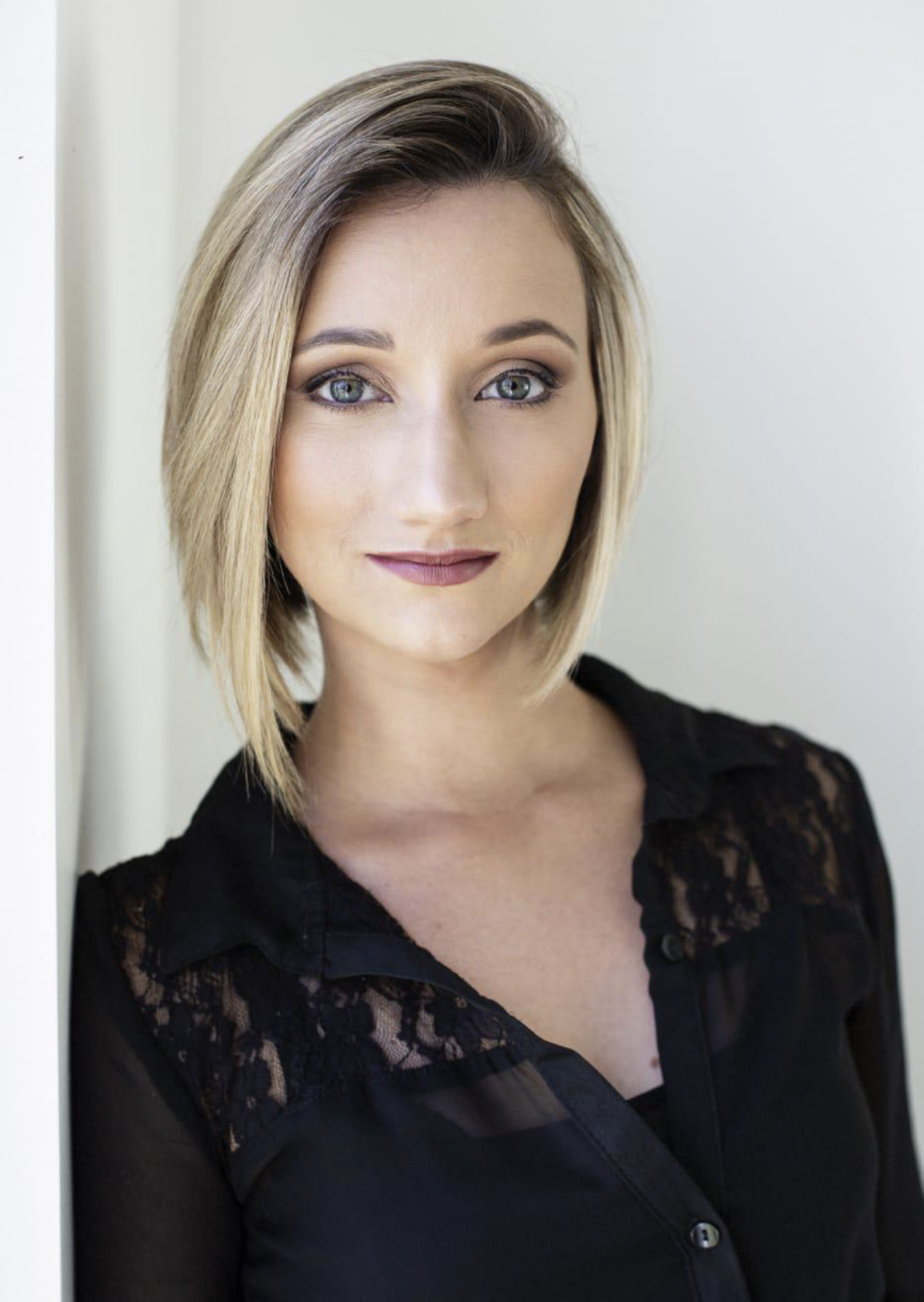 Nikita - Hair & Makeup Artist